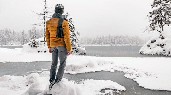 de ce materialele tehnice sunt singura aparare reala impotriva frigului extrem
