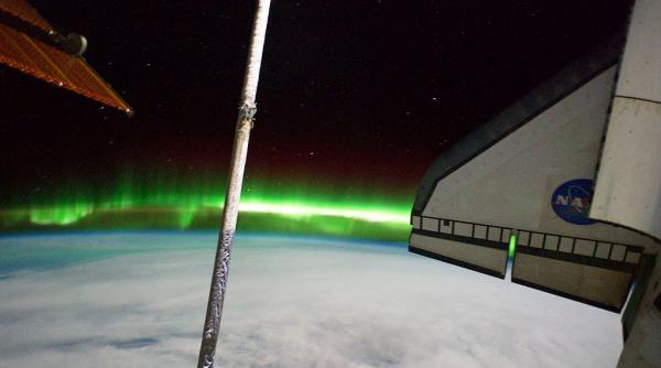 imagini spectaculoase cu aurora boreala filmate din spatiu de un cosmonaut