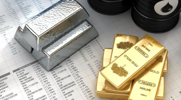 aurul si argintul ating noi recorduri pe fondul instabilitatii al diversificarii investitiilor si cererii industriale