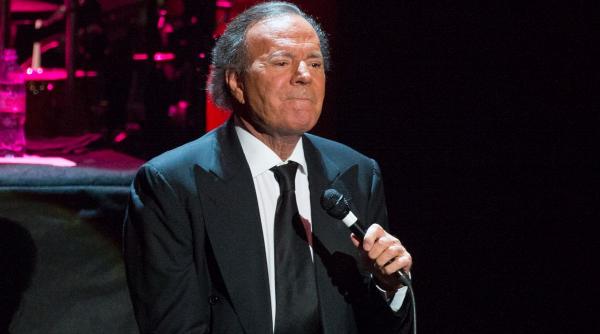 Justiţia din Spania renunţă să-l mai ancheteze pe Julio Iglesias pentru delicte sexuale. Care a fost motivarea Parchetului