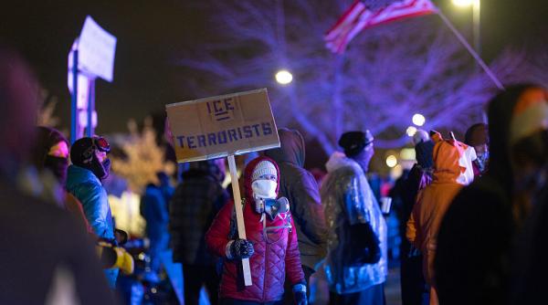 proteste in minnesota dupa ce un copil de cinci ani a fost retinut de agentii ice vance puteti protesta dar faceti o pasnic