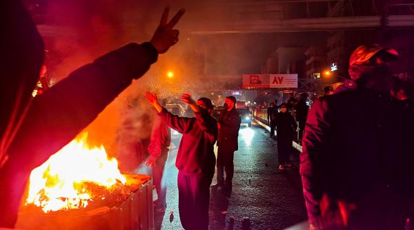 presa aproximativ 30 000 de oameni ar fi fost ucisi in timpul protestelor din iran