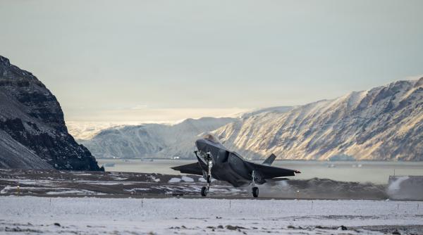 trump sua vor avea suveranitatea asupra terenului din groenlanda unde sunt baze militare americane