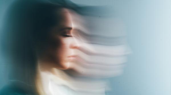 cat de grave sunt delirurile provocate de ai medici si terapeuti arata cum chatboturile te pot impinge spre psihoza si izolare