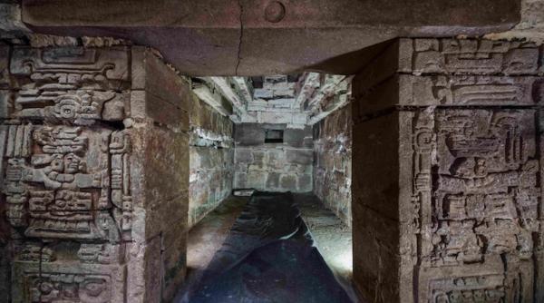 cea mai semnificativa descoperire arheologica din ultimul deceniu o necropola zapoteca antica bogat decorata a fost gasita in mexic