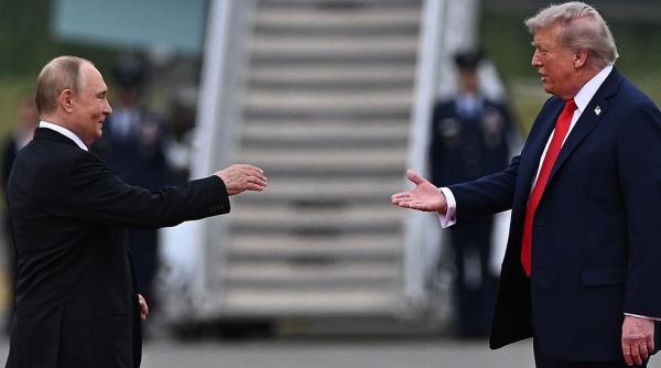 Fost general NATO: Trump e o ameninţare mai mare decât Putin la adresa Alianţei, a transformat ordinea mondială într-o „rață moartă"