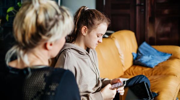 România, fruntașă în UE la numărul tinerilor „care stau degeaba”. 1 din 5 nu merge nici la muncă, nici la școală