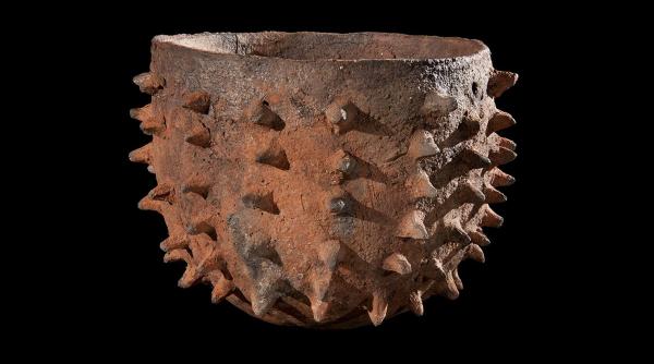 un metal straniu venit din spatiu a fost descoperit intr o comoara antica