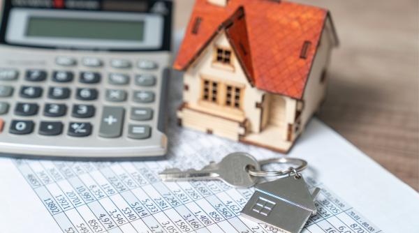 Un român stabilit în Germania s-a trezit că are de plătit 15.000 € impozit pe o casă din Arad, de 50 de ori mai mult decât anul trecut