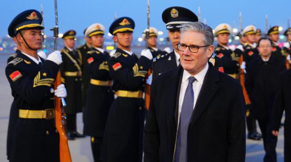 Angajații lui Starmer au primit telefoane de unică folosință și mailuri temporare, în timpul vizitei în China, ca să nu fie spionați
