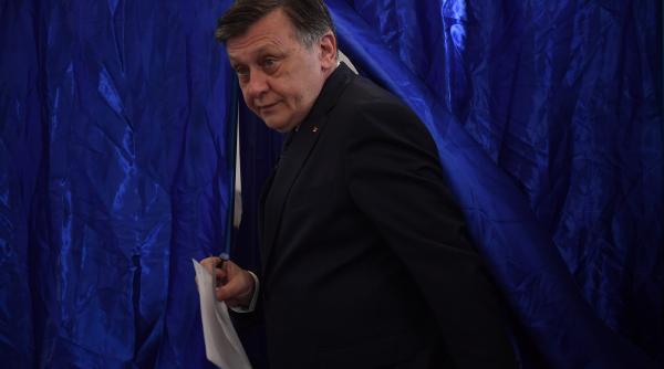 crin antonescu il ataca dur pe nicusor dan romania nu prea are presedinte suntem la bagaje nu avem politica externa