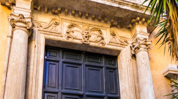 jaf de 1 milion de euro in centrul romei 124 de carti rare au disparut din biblioteca unui palat nobiliar