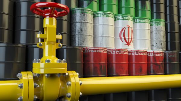 Prețul petrolului a crescut cu 2%, după anunțul că Donald Trump că ia în calcul să bombardeze Iranul