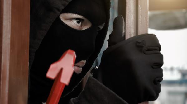 Jaf ciudat la Tokyo: Hoţii au furat peste 2 milioane de euro, în plină stradă