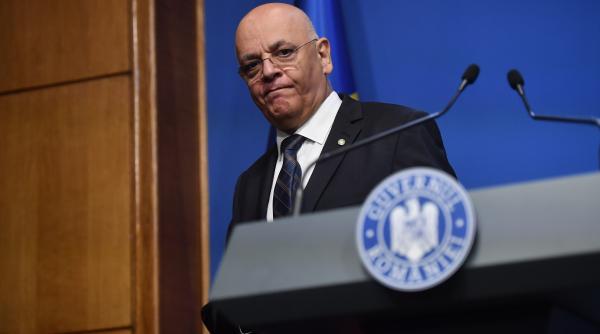 arafat explica de ce vrea limitarea accesului copiilor pe retelele sociale au ajuns sa produca pentru retele suntem in al 12 lea ceas