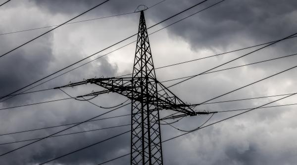 Blackout în Republica Moldova, după ce Rusia a bombardat masiv Ucraina. Accidente în trafic la Chișinău, după ce semafoarele s-au oprit
