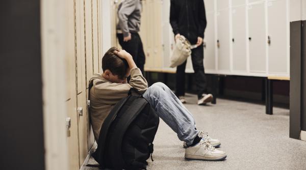 scapati de sub control copiii iau droguri de la 9 ani sunt agresivi si au probleme de sanatate mintala politist nu au limite