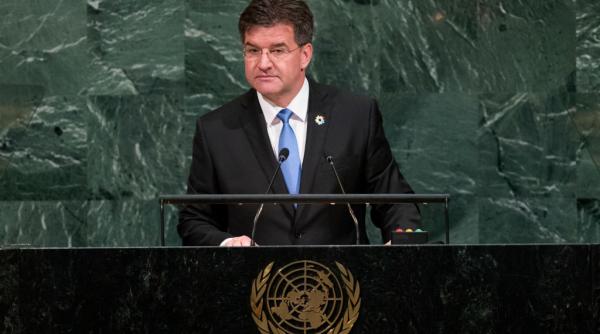 un consilier al premierului robert fico a demisionat dupa dezvaluirile din dosarul epstein ce mesaj i a trimis americanul