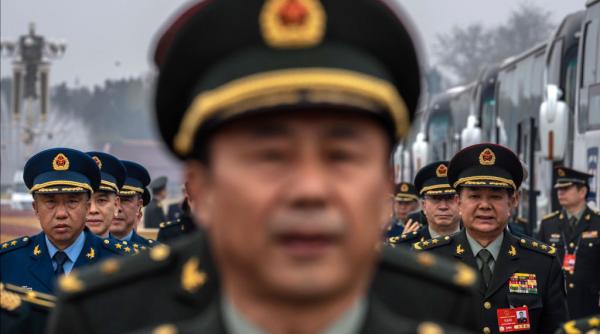 De ce dispar generalii din jurul lui Xi Jinping în China