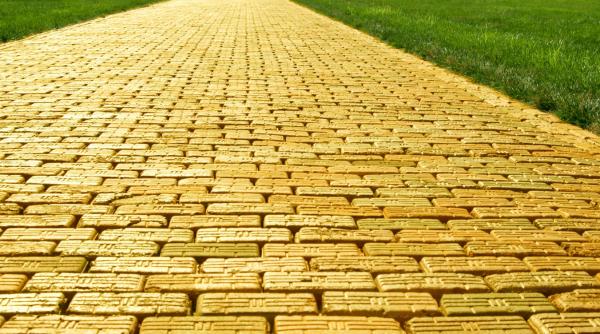 Primul oraș din lume care va avea o stradă complet pavată cu aur