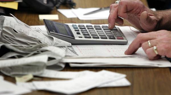 Studiu: Deficitul comercial al României a ajuns la 29,77 miliarde de euro. Exportăm materii prime ieftine şi importăm foarte scump