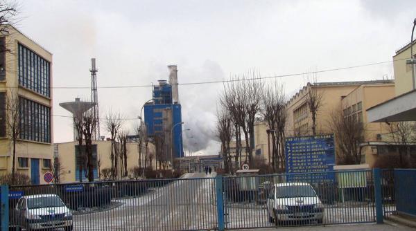 o fabrica simbol pentru epoca ceausescu va deveni un centru imobiliar cladirea e proiectata de fujitsu sa reziste la cutremure de 9 4