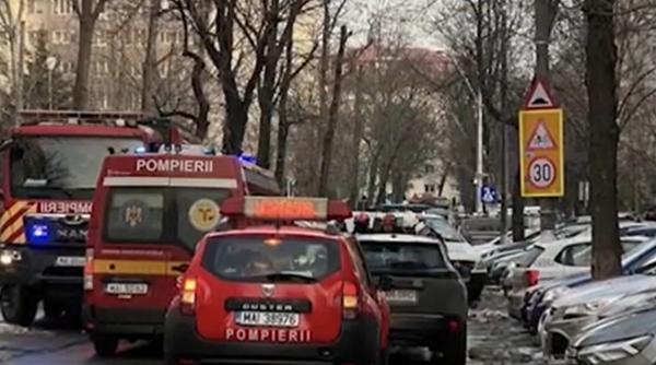 o fetita de 5 ani a fost lovita mortal de o masina in fata unei scoli din capitala