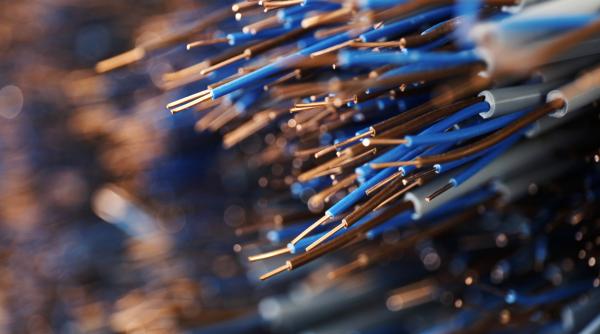 sase romani au dat spargeri uriase in parcurile solare din germania au furat cabluri de cupru de sute de mii de euro