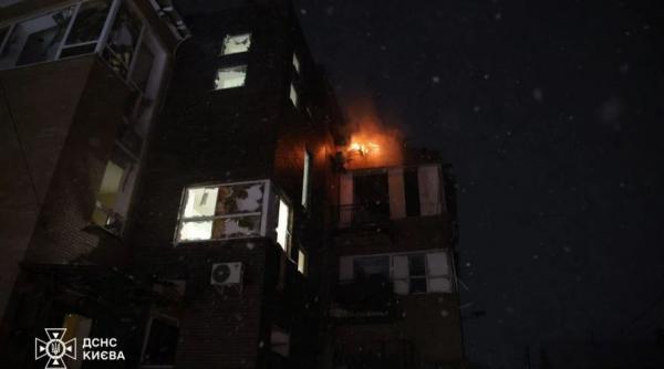 rusia a lansat un nou atac cu drone asupra kievului in plin proces de negocieri la abu dhabi