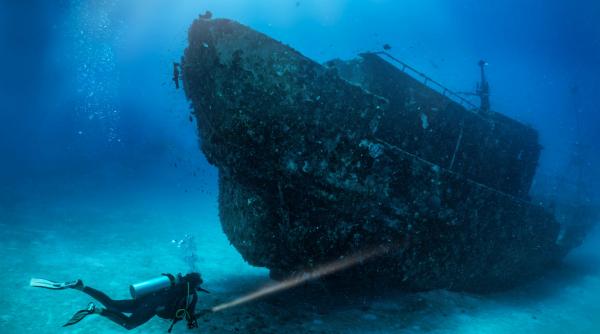 O navă romană uriașă, veche de 2.000 de ani, a fost găsită întâmplător în Marea Ionică