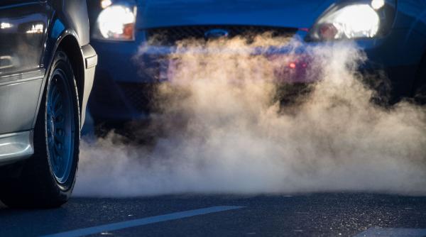 Soarta mașinilor diesel și pe benzină în Canada: A fost anulată obligația ca toate mașinile vândute să fie electrice până în 2035