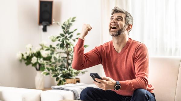 un francez a devenit milionar dupa ce a castigat la trei lozuri intr o singura zi dupa socul initial bucuria a fost imensa