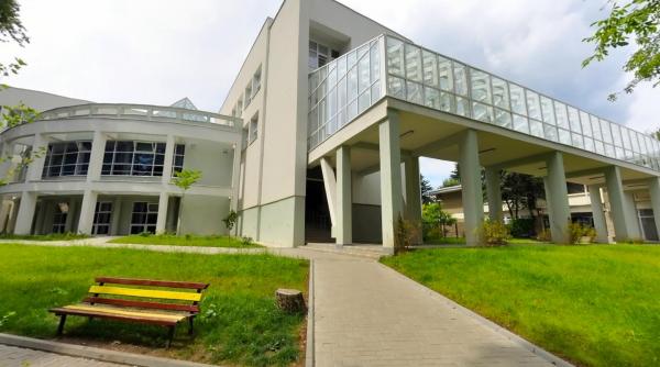 Universitatea din Suceava introduce un master dedicat inteligenţei artificiale şi roboticii sociale cu aplicaţii în sănătate