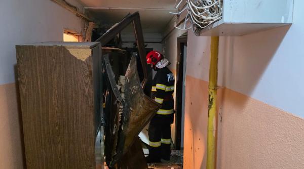 doi raniti si 50 de oameni evacuati dupa o explozie la un bloc din chitila sambata dimineata