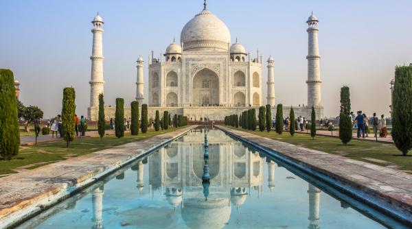 „Tulbură apele. Este peste tot pe internet”. Filmul Bollywood în urma căruia a explodat online teoria conspirației despre Taj Mahal