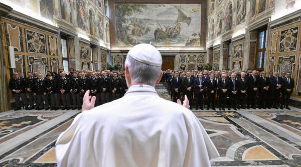 Banca Vaticanului lansează doi indici bursieri care aleg acțiuni după principii catolice, inclusiv Big Tech și bănci