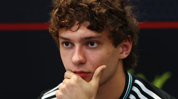 formula 1 kimi antonelli a fost implicat intr un accident in san marino masina lui s a lovit de parapet