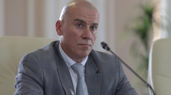 trebuia sa fac si eu ca alti ministri si sa duc discutia sub pres reactia ministrului culturii dupa ce actorii i au cerut demisia