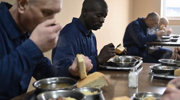 armata de africani a lui putin peste 1 400 de soldati din 35 de tari din africa sunt inrolati in fortele ruse care lupta in ucraina