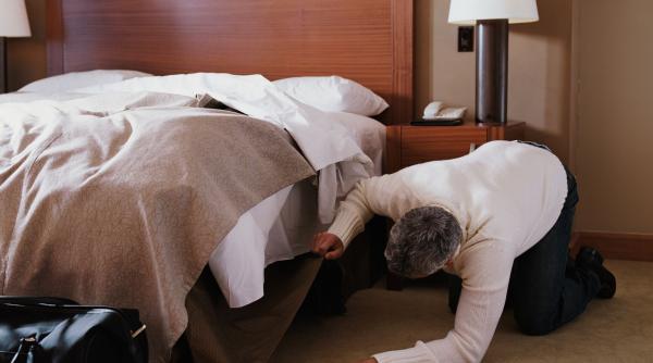 un barbat dat disparut in septembrie 2025 a fost gasit acum chiar in propria casa era sub pat mort