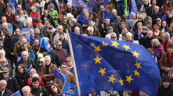 Aproape 70% dintre europeni cred că securitatea țării lor este amenințată