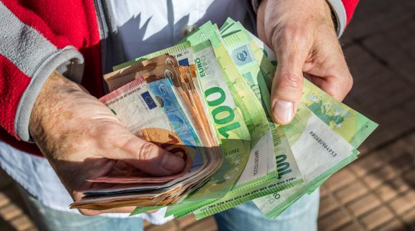 Un italian sărac a aflat abia la 75 de ani că avea dreptul la pensie şi a primit 106.000 de euro