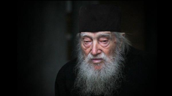 arhimandritul climent haralamb care a slujit 70 de ani la manastirea curtea de arges a murit la 102 ani