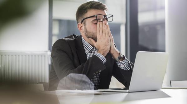 Ce este oboseala provocată de inteligența artificială: „Este reală și nimeni nu vorbește despre asta”