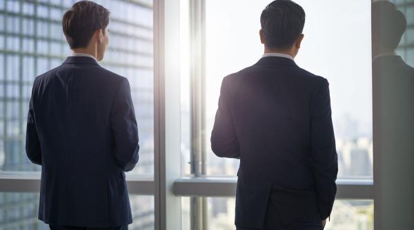 doi prieteni din scoala primara au avut o idee atipica si astazi incaseaza 50 de milioane de pesos pe luna