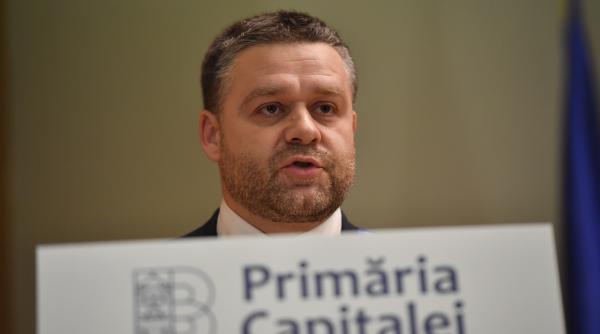 ciucu dupa ce a studiat organigrama stb avem aproximativ 250 de economisti si 200 de directori si sefi ne costa cat 2 orase brasov
