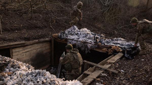 rusia a atacat cu drone ucraina iar infrastructura medicala a fost avariata armata lui putin a avansat in regiunea donetk