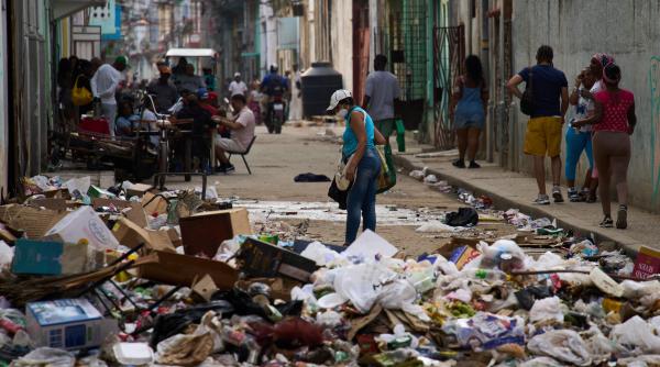 Fără mâncare, fără benzină, fără turiști: Comunismul moare în Cuba. Avioanele nu mai pot decola de la Havana, din lipsă de carburant