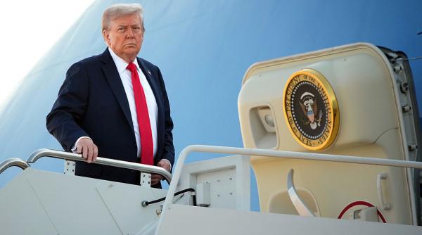 trump vrea ca designul air force one sa includa si culoarea lui preferata asa ca avionul prezidential va fi revopsit