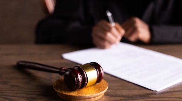 Avocatul Poporului respinge scăderea vârstei de răspundere penală la 12 ani: "Minorii sub 14 ani n-au suficient discernământ"